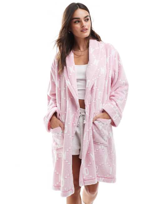 DKNY Folded fleece short chenille robe in pink logo
