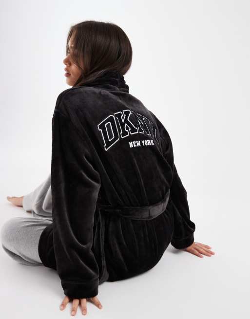 DKNY Folded short robe in black, 4 of 4