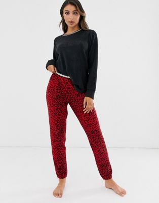 DKNY - Lange joggingbroek set met luipaardprint en logo in zwart-Rood