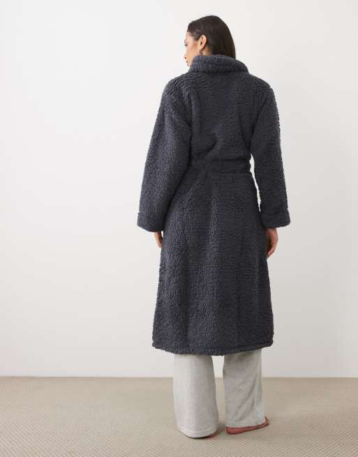 DKNY Long sherpa robe in light grey, 4 of 4