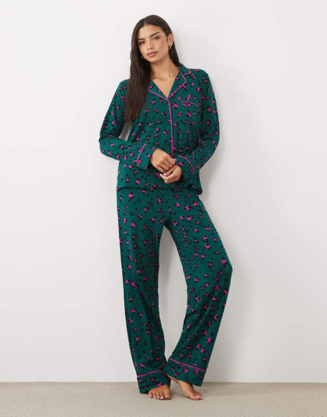 DKNY Long sleeve cotton pyjama set in green animal print - view 1