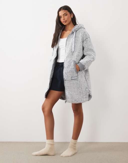 DKNY Sherpa long sleeve hooded zip robe in light grey, 3 of 4