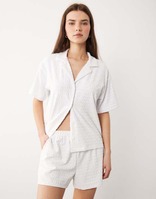 DKNY short sleeve notch top and boxer shorts pyjama set in white logo, 3 of 4