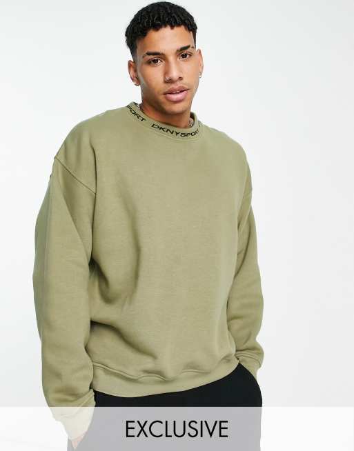 DKNY Sport – Grön sweatshirt med logga på halsringningen