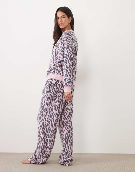 DKNY Stretch fleece long sleeve top & pant pyjama set in pink animal, 4 of 4