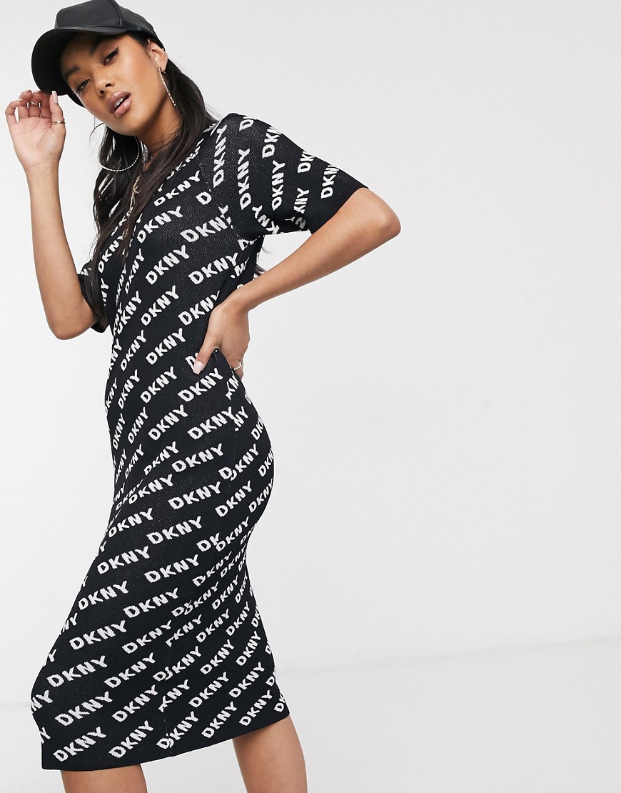 DKNY – Svart stickad klänning med monogramlogga