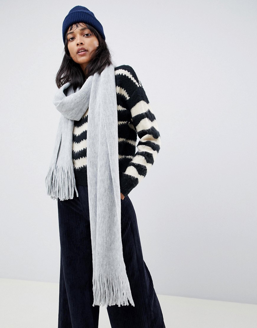фото Длинный шарф с кисточками asos design-серый