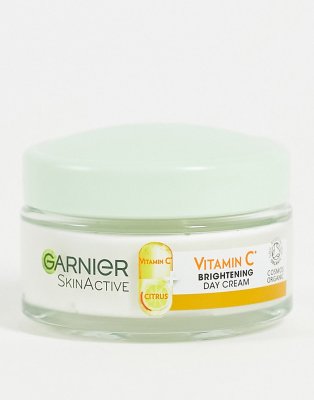 фото Дневной отбеливающий крем для лица с витамином c garnier vitamin c brightening day cream, 50 мл-бесцветный