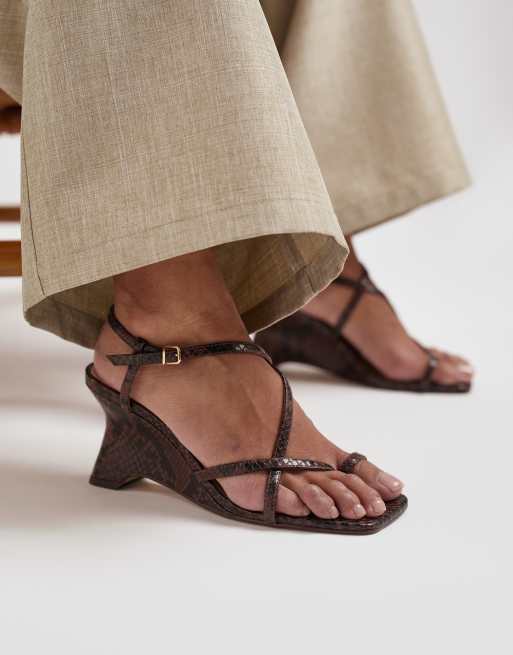 Dolce Vita - Aylee - Sandalias marrones de tacón con cuña, 3 de 4