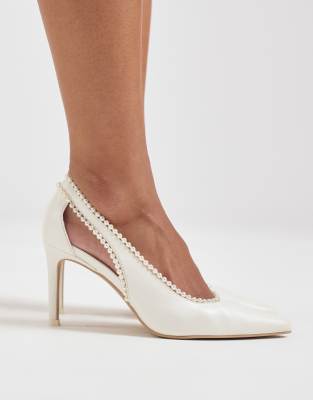  Kelson bridal pointed heels with pearl cutout detail  leather