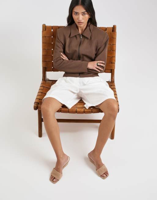 Dolce Vita - Qaily - Mules color camel de tacón bajo con cuña de ante, 2 de 4