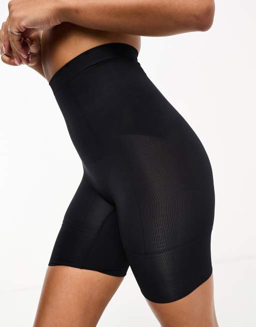Dorina - Absolute Sculpt - Naadloze sterk corrigerende short met hoge taille in zwart