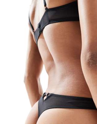 Dorina Jemma Light Padded Demi Bra In Black