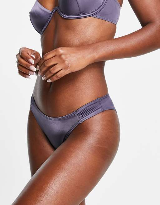 Dorina – Majorelle – Grå bikiniunderdel i mikromaterial med hög benskärning 