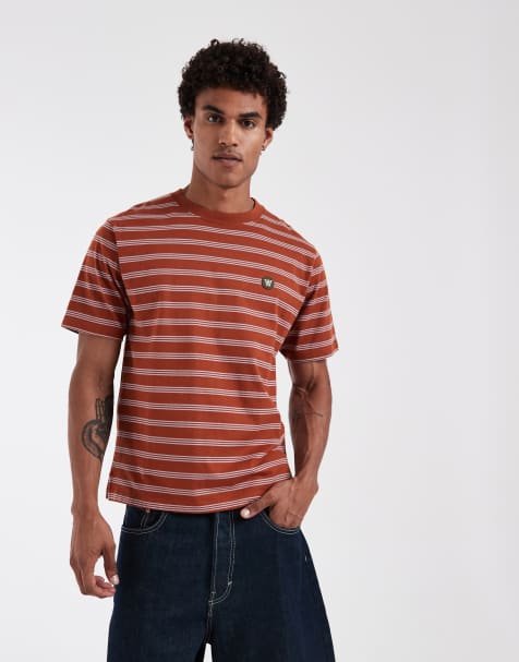 Double A By Wood Wood - Easton - Lysebrun stribet T-shirt i 100% bomuld - view 1