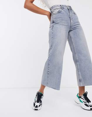 wide leg cropped jeans raw hem