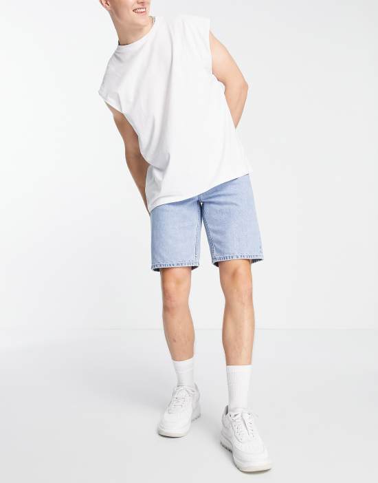 https://images.asos-media.com/products/dr-denim-dash-straight-leg-shorts-in-washed-light-wash/202451852-3?$n_550w$&wid=550&fit=constrain