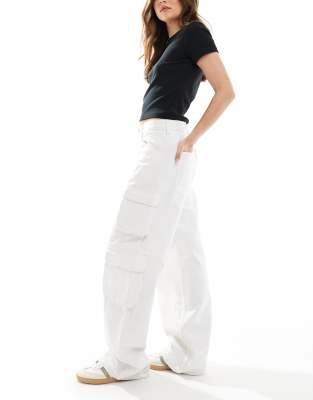 Dr Denim Donna Multi Cargo Relaxed Fit Wide Straight Leg Jeans In White