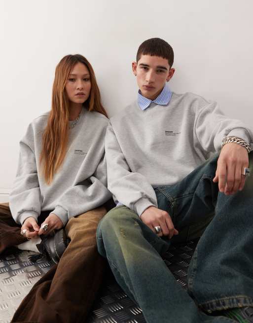 Dr Denim - Kenan - Gråmeleret sweatshirt i kraftigt materiale med afslappet pasform og rund hals samt lille mørkerødt logo