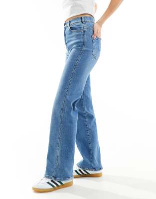 Dr Denim Dr Denim Moxy straight leg jeans in cape sky worn hem blue