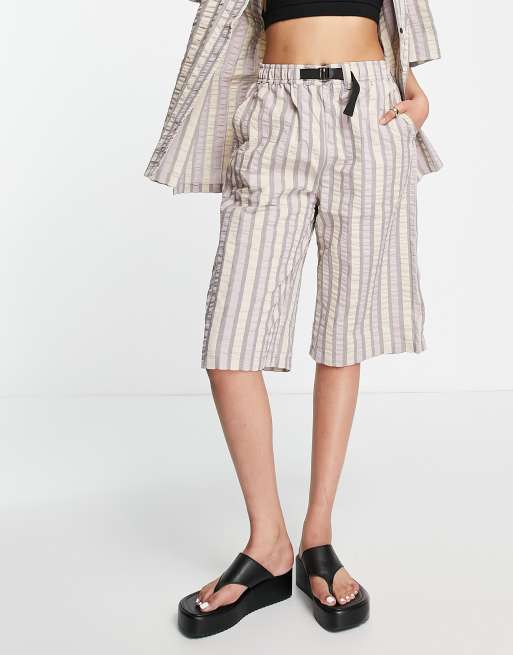 Dr. Denim - Pantaloncini taglio lungo grigi a righe in coordinato