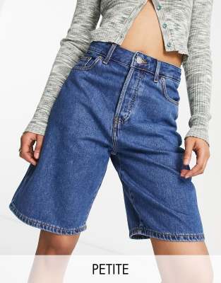 Dr Denim Petite Bella bermuda shorts in mid wash - ASOS Price Checker