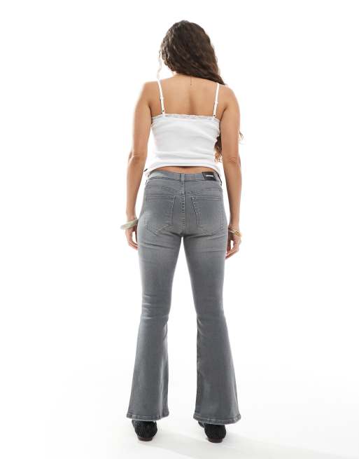 Dr Denim Petite Lexy Bootcut mid rise slim fit bootcut leg jeans in washed gray, 2 of 5