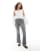 Thumbnail 1 van 5