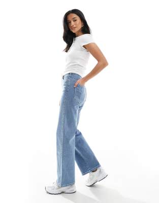 DR DENIM PETITE MOXY STRAIGHT LEG JEANS