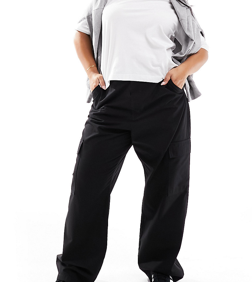 Donna wide straight fit cargo pants in black