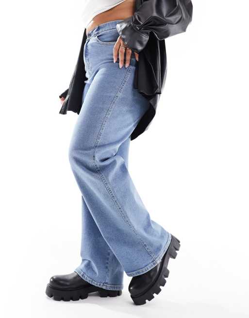 Dr Denim Plus - Moxy - Jeans met rechte pijpen in 'cape' effen lichtblauw