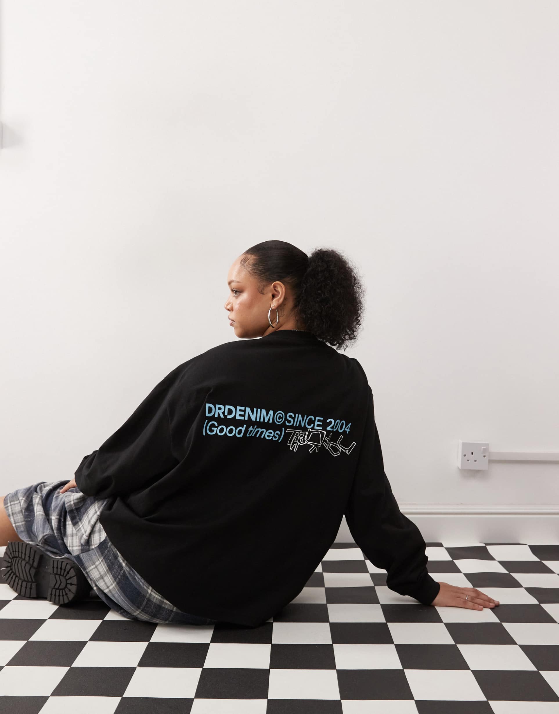 dr denim plus relaxed fit long sleeve t-shirt with blue graphic print in black