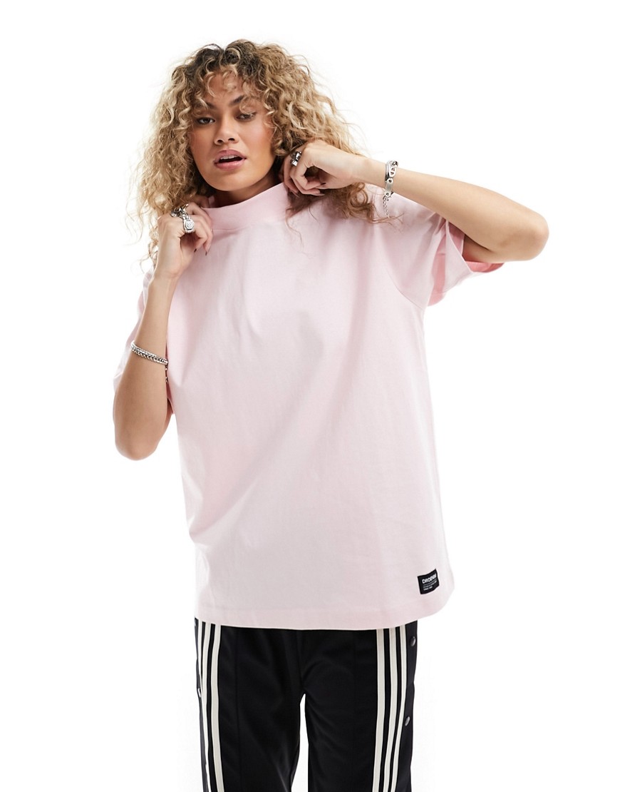 Rylie oversized fit T-shirt in soft pink