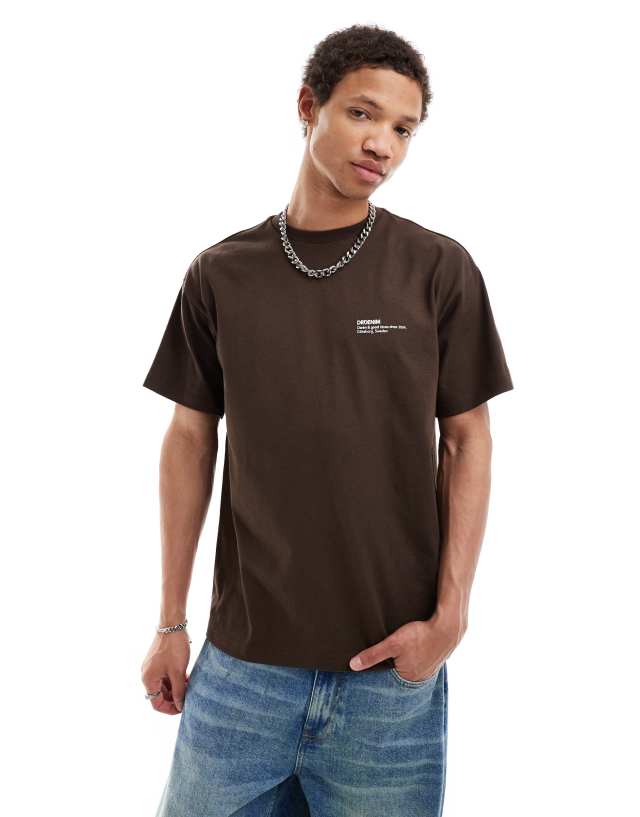 Dr Denim - trooper relaxed fit t-shirt in chocolate brown