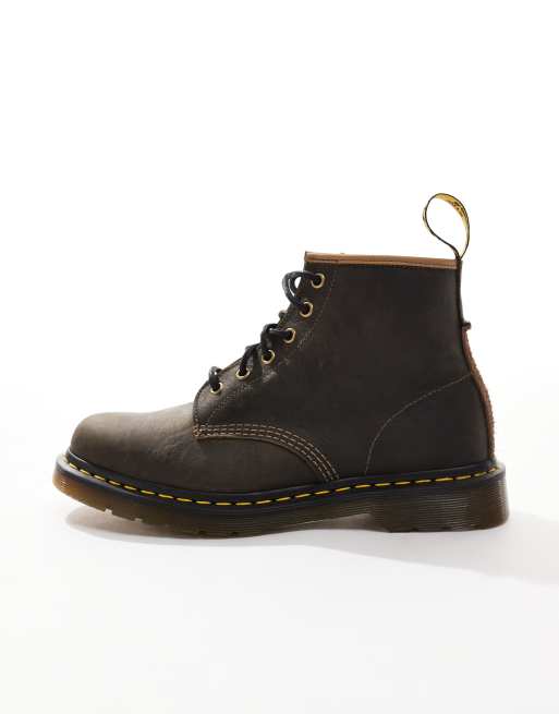 Dr Martens - 101 - Laarzen met 6 veteroogjes van bruin leer, 4 van 4
