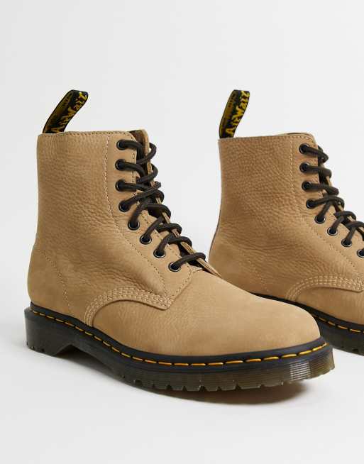 Dr martens store boots beige