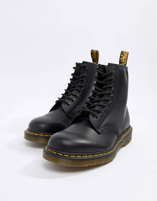 Dr Martens 1460 8-eye boots in black 11822006