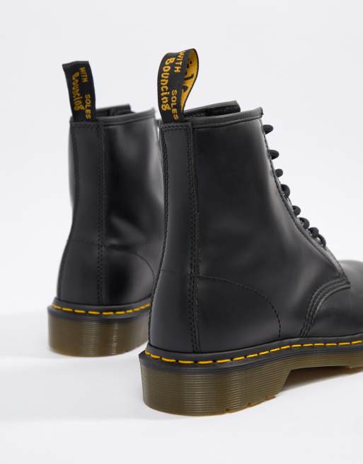 Dr Martens 1460 8-eye boots in black 11822006