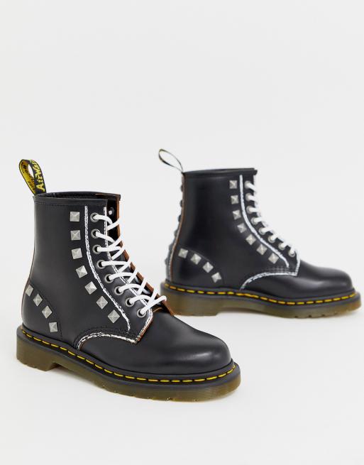 Dr Martens 1460 Anfibi in pelle neri con borchie ASOS