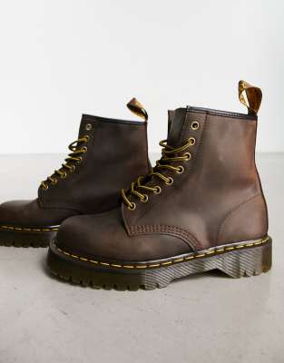 靴 1460BEXCRAZY HORSE LEATHER LACE UP BOOTS Dr Martens 1460 bex 8 eye boots in dark brown crazy horse | ASOS