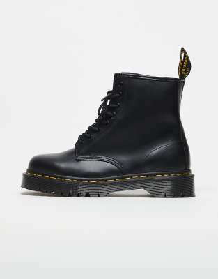 Dr. Martens - 1460 Bex - Bottes unisexes lisses avec 8 paires d'aillets - Noir