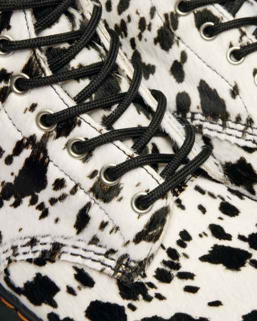 Dr Martens - 1460 Bex - Sorte støvler med dalmatinerprint og 8 snørehuller, 3 af 4