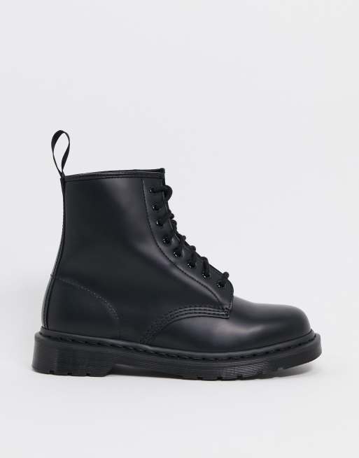 Dr. Martens - 1460 - Ensfarvede sorte støvler med 8 snørehuller