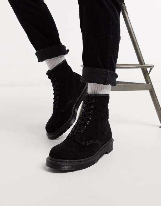 Suede black 2025 dr martens