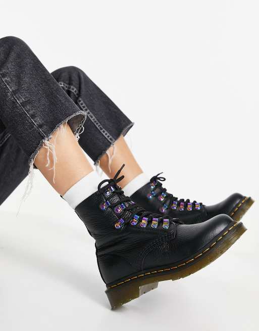 Dr Martens 1460 – Pascal – Czarne botki z opalizującymi wstawkami 