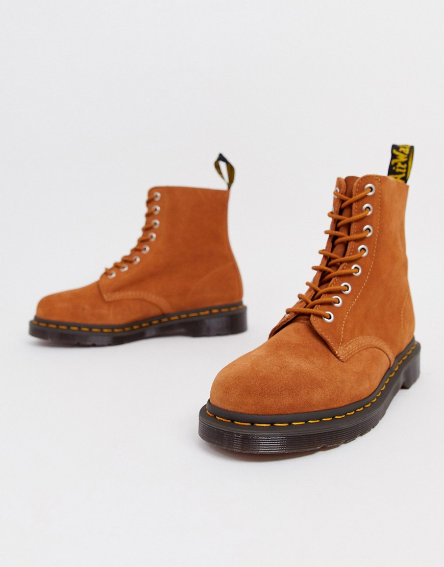 Dr Martens – 1460 Pascal – Tanfärgade boots i mocka med 8 rader snörhål-Guldbrun