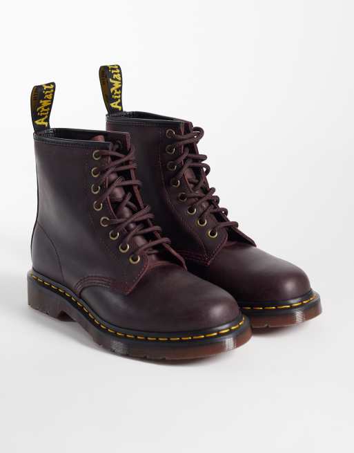 Dr Martens - 1460 - Stivali unisex con 8 paia di occhielli rosso ciliegia, 2 di 4