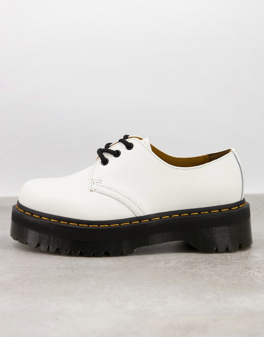 Dr Martens – 1461 3 eye quad – Vita skor med platåsula
