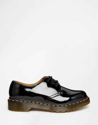 dr martens black shiny shoes