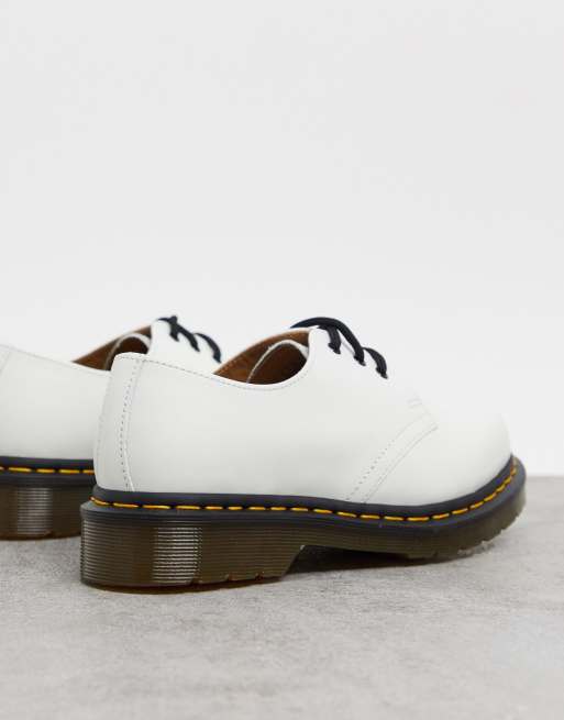 Dr Martens – 1461 – Vita platta skor med 3 snörhål, 3 av 4